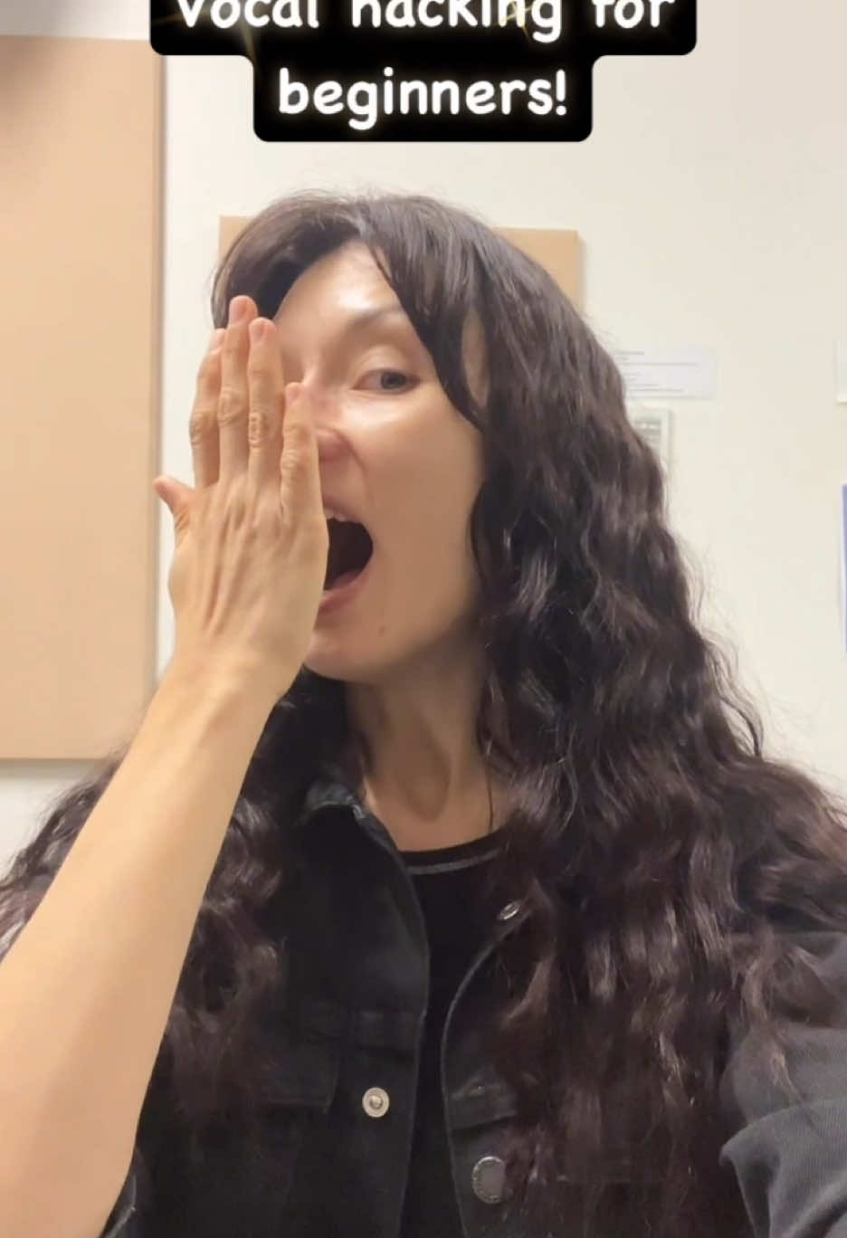 VOCAL HACKING FOR BEGINNERS! Fog the mirror, feel what's happening in your throat and try to keep this position while singing! Let me know if it works for you! #singersydney #karapetian #vocalcoach #instasinger #vocaltips #vocalhacks #voiceteacher #singerlife #sidneyvocalcoach 