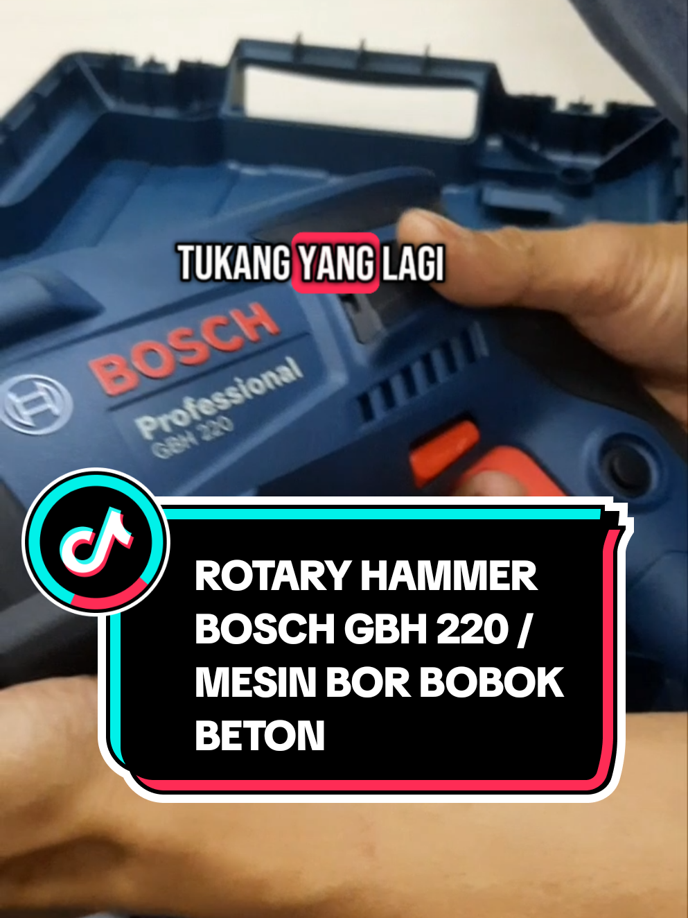 ROTARY HAMMER GBH 220 BOSCH MESIN BOR BOBOK BETON 3 FUNGSI 720 WATT #bosch #boschpowertools #rotaryhammer #mesinbobok #mesinbobokbeton #mesinbor3fungsi #mesinborbobok #perkakas #perkakastukang #bor #cuantanpabatas #wibgajian #fyp 