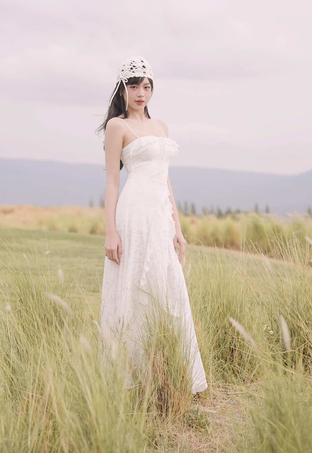 Visual rạng rỡ cùng thần thái yêu kiều của Hoa hậu @Huỳnh Thanh Thủy vô cùng nổi bật trong thiết kế của FLANE #FLANE #fashiontiktok #pfypシ #macdepmoingay #viral #viralvideo #localbrand 