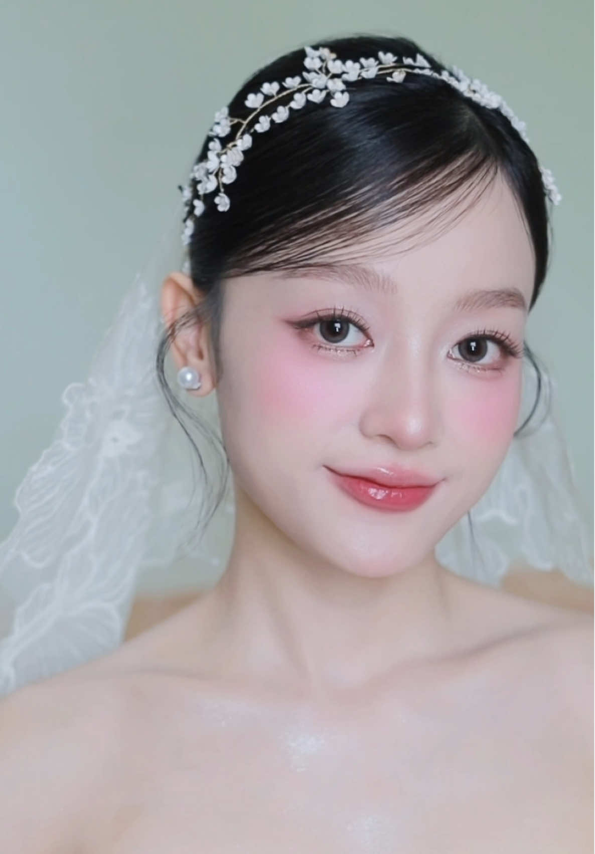 Có ai thấy cô dâu nhà tớ có nét giống Kim Ji won không nhỉ?  #Hiencuongmakeup #TeamHienCuong #makeupcodau #TpVinh #makeupartist #xuhuong #trend #Eliebridal #codau #