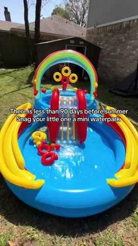 Inflatable swimming pool with slide #kidspool #inflateable #pool #kidstoys #inflatablepool #fyp #tiktokshop 