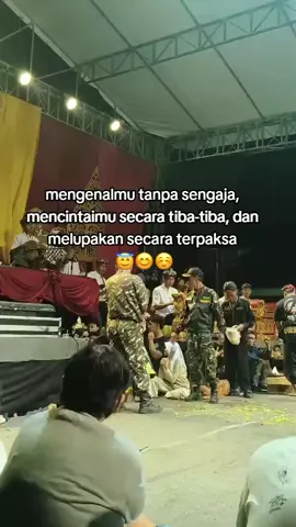 just katakata #fouryou #4u #xybca #katakata #gwsmlovers👹 #gwsm  #pendetgwsm #taribali #fypage #bismillahfyp #masukberanda 