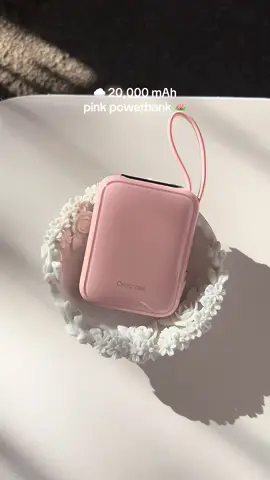 All-time fave power bank! + It’s 20,000mAh and can charge my phone for hours! 🪷🌷  FIND THE LINK HERE @mitchh☁️🎀  #orashare #orasharepowerbank #powerbank #powerbankrecommendations #20000mahpowerbank #orashare20000mah 