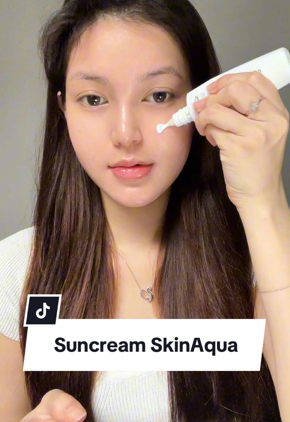 Em kem chống nắng này lên mặt nhẹ tênhhh lun ýy mấy bà #SkinAqua #kcn #sunplay #tips #xuhuong 
