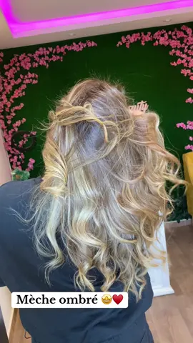 Mèche ombré  Découvrez l’art de la transformation capillaire avec élégance et expertise. Réputé pour sa précision, sa créativité et ses techniques avant-gardistes, Salon gorgeous beauty vous offre l’excellence en coloration et coiffure. 🏢 Adresse : Rue khaled ibn walid soukra 📞 Infoline : +216 23 247 110  #HairColor #Ombré #TunisianHairstylist #HairTransformation #HairGoals #Balayage #HairInspo #SalonLife #HairDye #TunisianFashion #NewHairDay #Beauty #ColorfulHair #HairArtist #hairmagic #StylishHair #hairtrend  #CheveuxDeLuxe #PerfectionCapillaire #CoiffeurProfessionnel #TransformationCapillaire #ExpertColoriste #beautééternelle