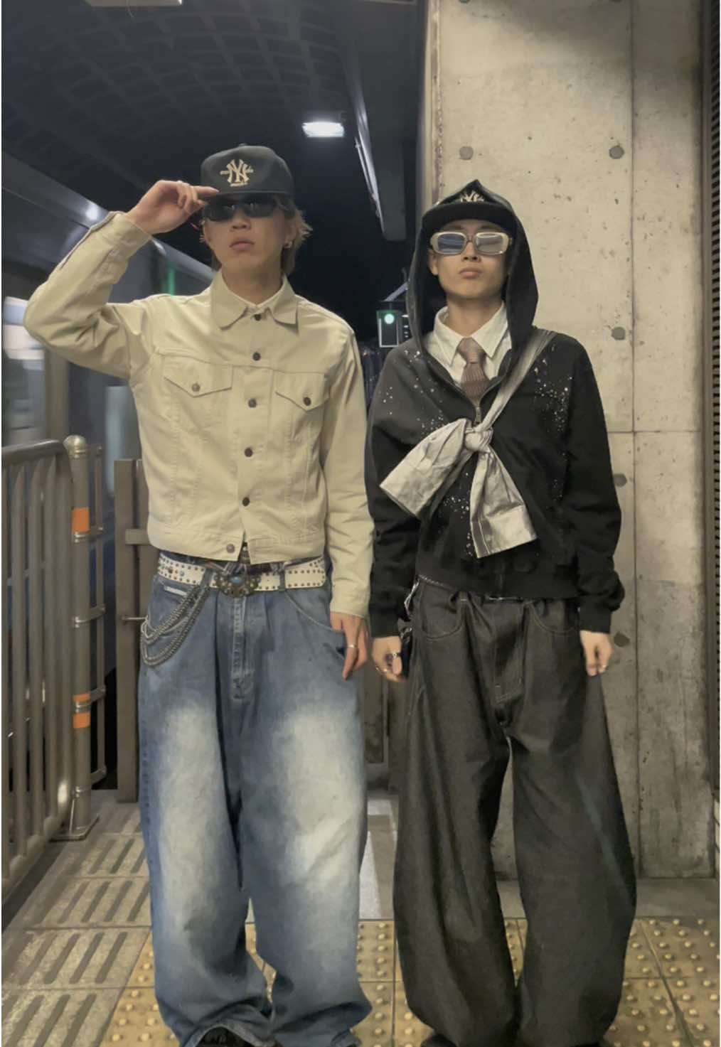ファッション界隈って何事においても一定数否定派いるよね。 否定する時間と労力あるなら働いて自分の好きな服買おうよ😢 無駄じゃね？その時間 #fyp #fypシ #ストリート #海外ストリート #ストリートシック #デニムコーデ #OOTD #回転界隈 @そこら辺の古着屋店員 