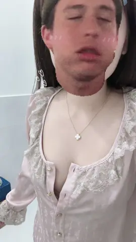 Ta nói như con lăng quăng