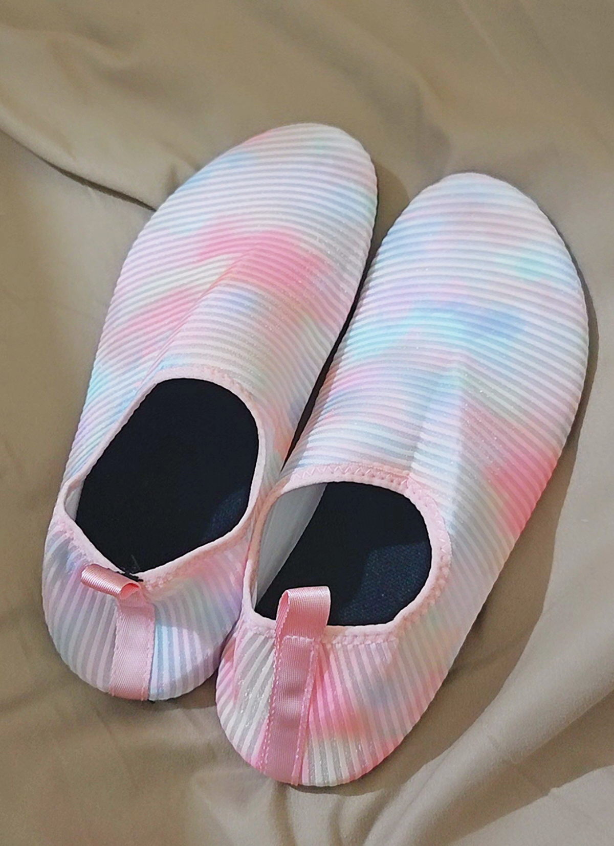 Aqua Shoes 🌊 lightweight, quick dry, anti-slip & comfortable to wear!  #aquashoes #shoes #Summer #beach #beachslippers #beachshoes 