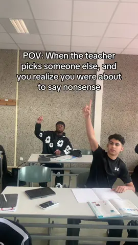#fyp #school #schooltiktok #class #teachers #nonsense #pick @Rayan🌴 