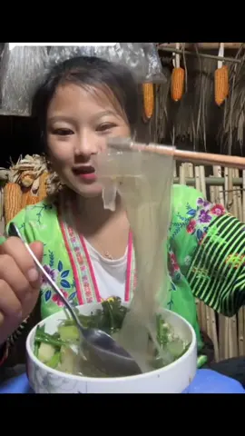 Mời các bác ăn khuya nha 🥰#miendongsungbau #sungbau 