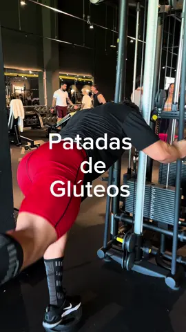 Patadas de glúteo 🔥🍑😏  si necesitas un entrenamiento específico, envíame un mensaje al privado   ##gluteos##glutesworkout##piernaslindas##piernasfuertes##patadadegluteos
