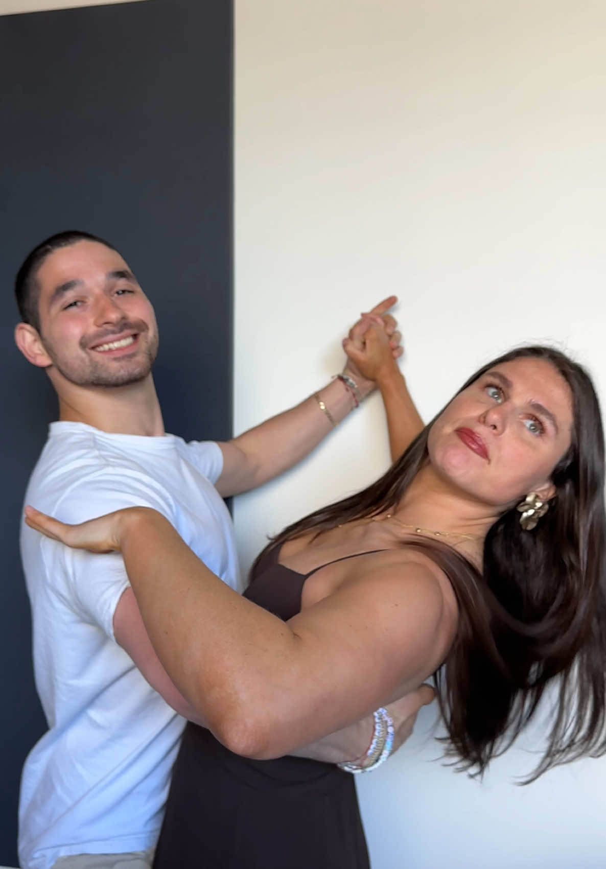 Drumroll please… VERY excited to announce I’ll be joining the Dancing with the Stars Tour a little bit early starting on April 2nd in Phoenix, AZ and dancing through the second show in Los Angeles on April 6th. See you there! @Dancing with the Stars #DWTS 