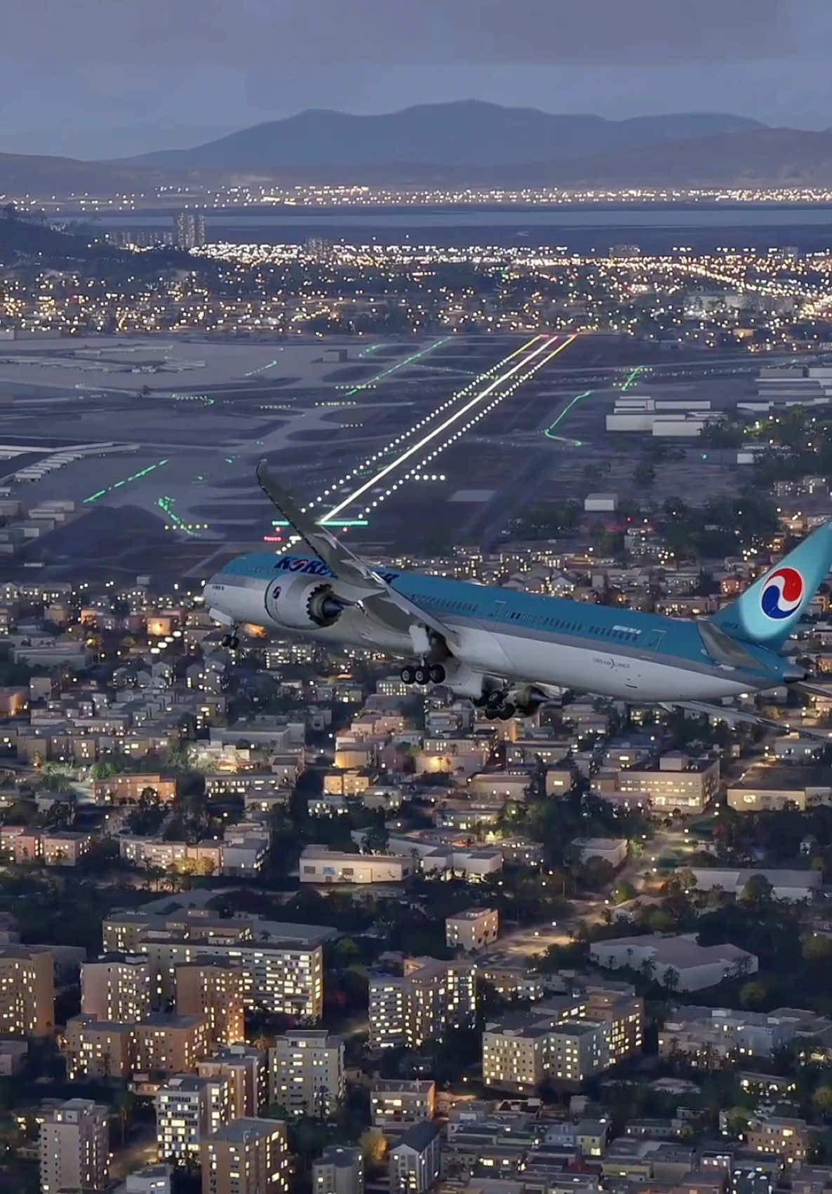 Boeing 787 Landing at Mumbai Airport #aviation 