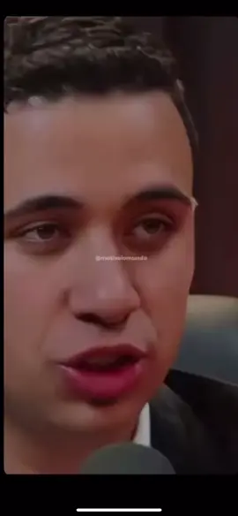 A história de Jesus e Judas ilustra bem essa realidade. Jesus amou Judas de forma incondicional, mas Judas não retribuiu esse amor—ele estava mais interessado no que poderia ganhar. Isso ensina que nem sempre o amor que oferecemos será correspondido, e que isso faz parte da vida. Mas Jesus não deixou de amar por causa disso. Ele seguiu firme em seu propósito, mostrando que o verdadeiro amor não depende da reciprocidade. A lição aqui é que devemos amar com sinceridade, sem esperar algo em troca, e entender que algumas pessoas podem não retribuir. E tudo bem. O mais importante é agir com integridade e manter o coração no lugar certo.#Deus#traição #reflexão 