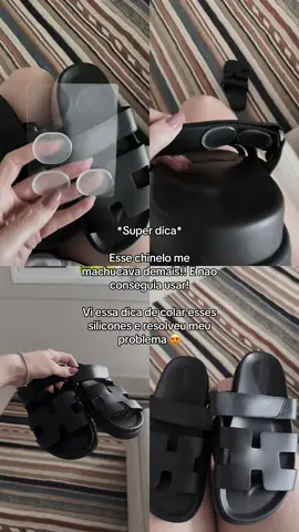 Gente nao conseguia usar esse chinelo, desde que ganhei eu tava sofrendo, porque acho lindo e nao conseguia dar mais de 20 passos sem sofrer!! Vi essa dica de uma menina gringa que tem esse mesmo chinelo, e colocou esses silicones embaixo! E resolveu demaisssss meu problema! ❤️ #hermes #papete #dicastiktokbrasil 