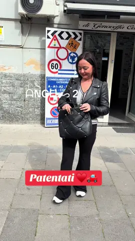 #resilienza #magnolia #amore #napoli #vialeMargherita #ponticelli #ponticelli #Angels2 #patentati @maria rivieccio 