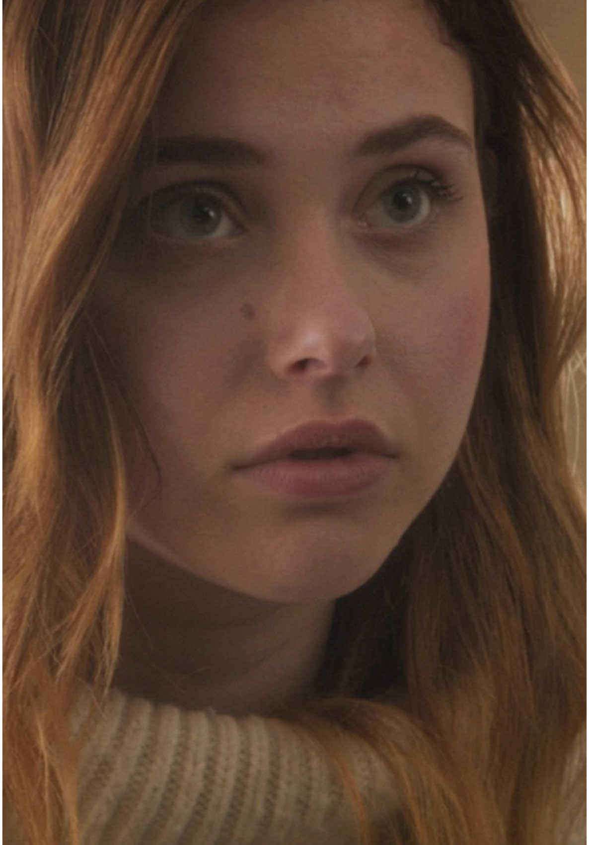 La película más romántica del año ya llegó a cines. 💖🎹 #UnAñoyUnDía de Álex San Martín con @Nicole Wallace, Nadia de Santiago y Luis Fernández. Consigue tus entradas en el link de nuestra bio 🎟️