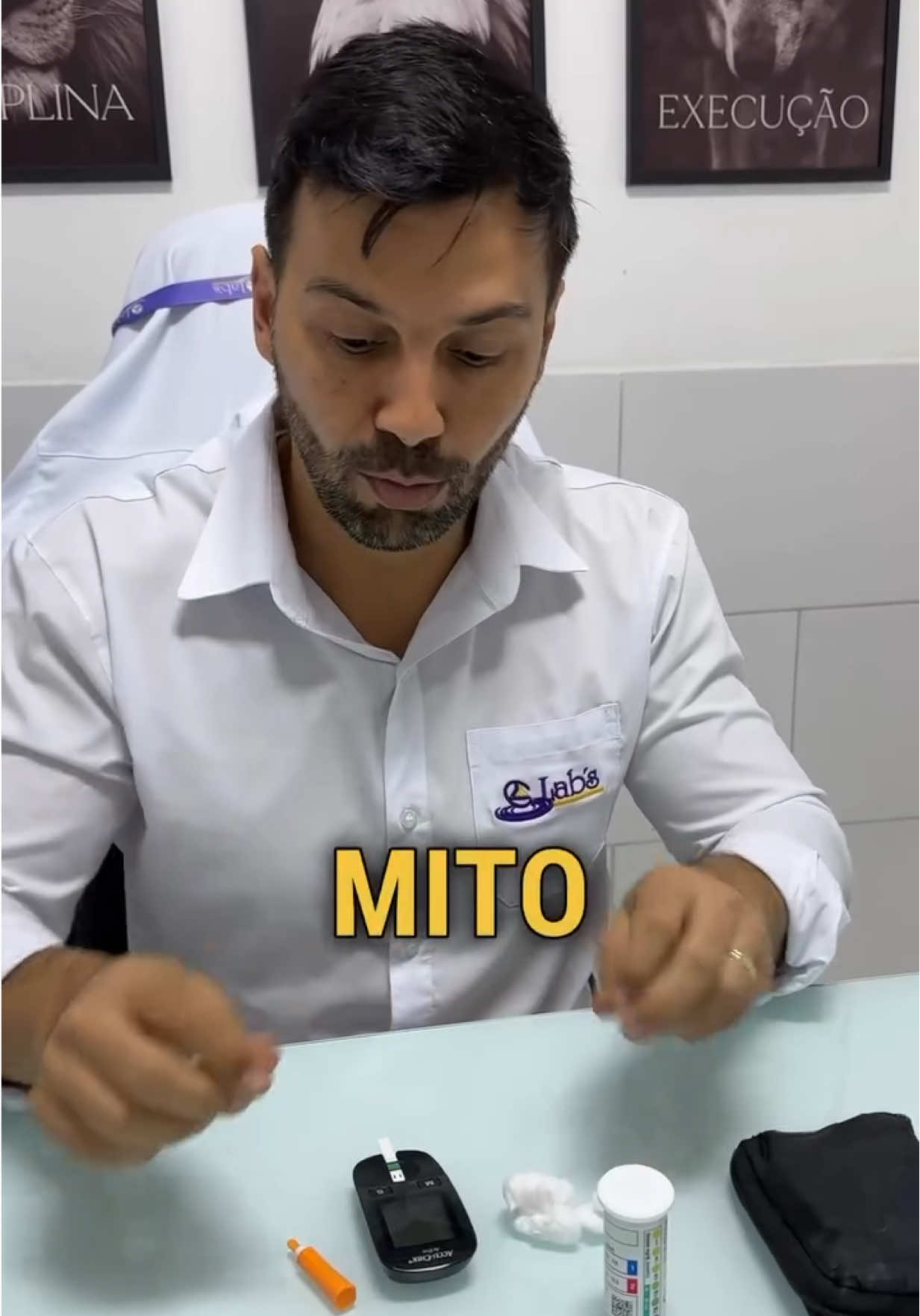 O mito de que a diabetes é uma doença contagiosa, o que não é verdade. A diabetes é uma doença individual e não pode ser transmitida de uma pessoa para outra. Vamos juntos controlar a diabetes e não deixar que ela nos controle! Acompanhe os próximos vídeos sobre os mitos da diabetes. #explorar #diabetes #diabetico #insulina