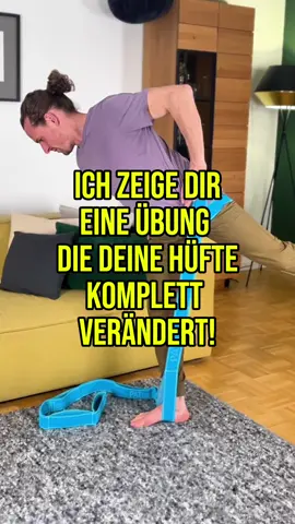 KOMMENTIERE HÜFTE, wenn du gezielt etwas für deine Hüftmobilität tun möchtest! Ich schicke dir ein kostenloses 20-minütiges Mitmach-Video mit 5 effektiven Übungen, die du ganz bequem zuhause machen kannst – auch als Einsteiger. 💪✨ Deine Hüfte ist der Dreh- und Angelpunkt deiner Bewegung. Ob beim Gehen, Bücken oder Stehen – wenn deine Hüfte nicht geschmeidig ist, kann das den gesamten Bewegungsapparat beeinträchtigen. Häufige Begleiterscheinungen wie Knieprobleme oder Rückenschmerzen können dadurch entstehen. Doch mit den richtigen Übungen kannst du: ✅ Deine Hüftmuskeln stärken und deine Balance verbessern ✅ Bewegungseinschränkungen lösen und Schmerzen vorbeugen ✅ Deine Gelenke stabil und gesund halten In meinem Video nutze ich das PATband, um die Hüftmuskulatur noch stärker zu aktivieren und den Trainingseffekt zu erhöhen. Aber keine Sorge: Wenn du Anfänger bist, kannst du die Übungen auch ohne PATband ausführen. So kannst du dich langsam steigern und gezielt an deiner Mobilität und Stabilität arbeiten. Schon ein paar Minuten täglich machen den Unterschied. Egal, ob du im Büro sitzt oder zuhause entspannst – nutze jede Gelegenheit, deine Hüfte zu mobilisieren und stabil zu halten. Es ist nie zu spät, aktiv zu werden! Wie fühlt sich diese Übung für dich an? Spürst du Veränderungen in deiner Hüfte? 😊 KOMMENTIERE HÜFTE und ich schicke dir direkt dein 20-Minuten-Training, damit du beweglicher, schmerzfreier und stabiler durch den Alltag gehst. 🚀💪