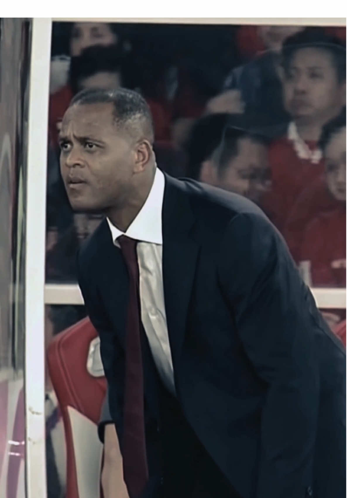 Patrick Kluivert antara kepanasan ato keringet dingin 👀 #timnasindonesia #patrickluivert 
