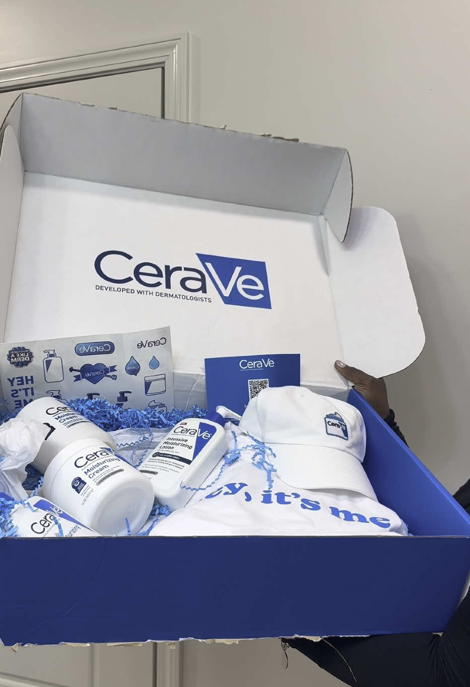 @CeraVe has been my go to for years 😭#MoisturizeLikeaDerm #GiftedByCeraVe #sponsored #cerave #dryskin 