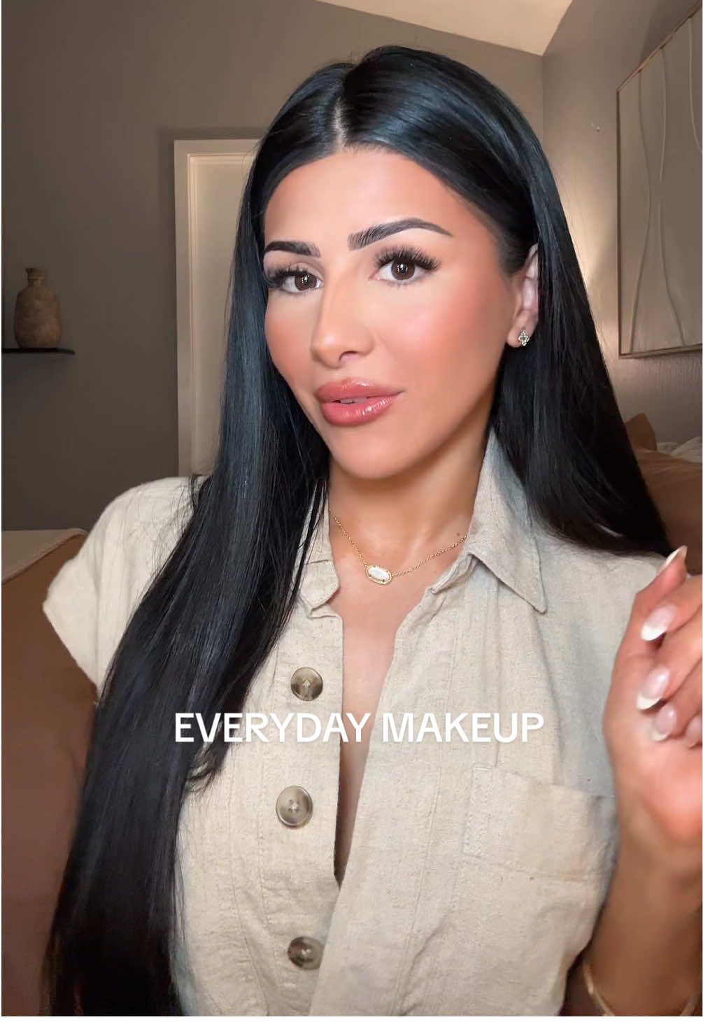 ✨ 10 mins!!!! ✨ #makeuptutorial #everydaymakeup #mommakeup #naturalmakeup #MomsofTikTok #momtok #sahm #sahmoftiktok #hotmomclub 