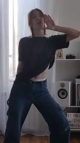 can't slow me down !!  dc : me  Full dance on YouTube if you are curious ! link in comments 🫶 #kpopfypシ #kpopfyp #kpop #dance #choreography #choreography #yeji #yejiair #air #cantslowmeno #258 #invasion #yeji #jyp #yuna #lia #ryunjin #chaeryeong 