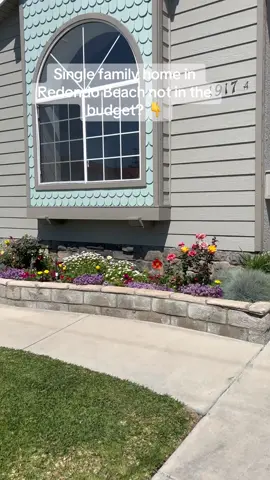 🏡 Thinking About Buying in North Redondo Beach? Here's why a 2-on-a-lot townhome might be the perfect alternative to a single-family home! You get more space, lower maintenance, and the same amazing location—without the hefty price tag. Plus, many of these homes offer private yards, modern upgrades, and that South Bay lifestyle we all love! 🌊✨ 💡 Why Consider a 2-on-a-lot? ✅ Lower price per square foot compared to single-family homes ✅ Private outdoor space and garage ✅ Minimal HOA fees (if any) ✅ Prime location close to beaches, schools, and shopping Ready to explore your options? DM me for available listings! 📲 #NorthRedondoBeach #RedondoBeachRealEstate #SouthBayLiving #TownhomeVsHouse #CaliforniaLiving #LARealEstate #HomeGoals #FirstTimeHomebuyer