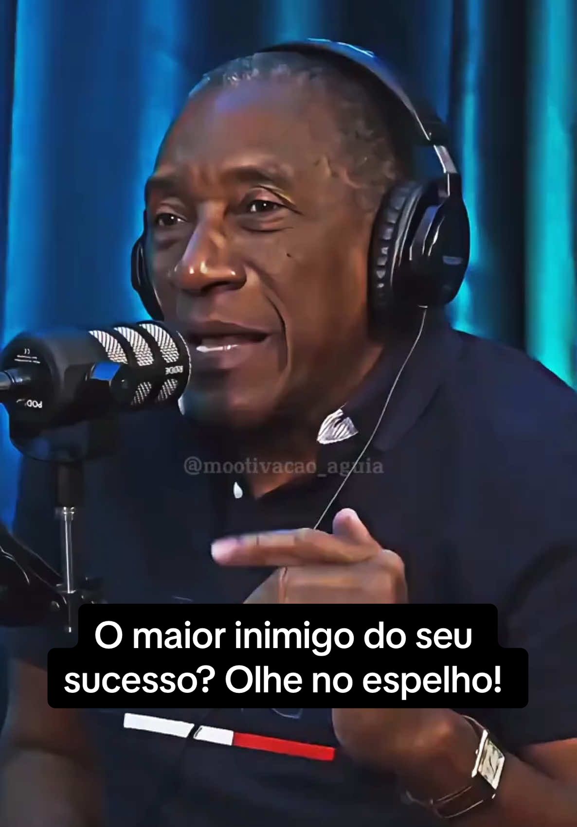 A única pessoa que pode te impedir de vencer te encara no espelho todos os dias. Assuma a responsabilidade, mude sua mentalidade e construa o seu sucesso! 👊 Concorda? Comenta aqui! ⬇️ #reflexão #pessoas #PoderDaMente #MotivaçãoDiária 