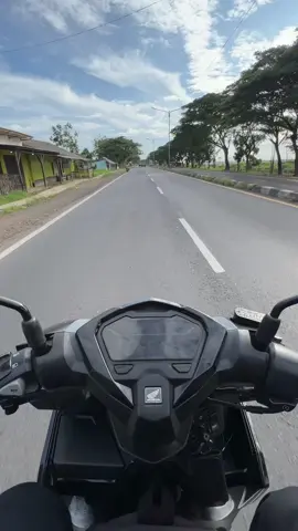 Area dilarang berhenti☠️ #fyp #vario125new #variogen2 #mudiklebaran2025 #pantura_indramayu_cerbon 