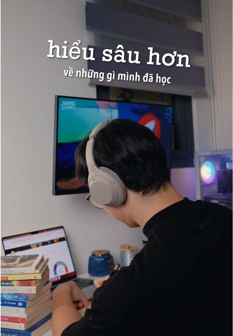 Áp dụng Active Recall vào việc học ⤵️ Phương pháp này đã giúp mình rất nhiều trong việc học ngoại ngữ, bằng lái xe, kiến thức chuyên môn và nhiều thứ linh tinh khác… Bạn có thể dùng flashcard, anki, quizlet… để ghi chú những câu hỏi liên quan đến chủ đề bạn muốn học. Sau đó ôn lại theo nhưng khung thời gian nhất định. Quan trọng là bắt bản thân phải động não, suy nghĩ về nó chứ không phải kiểu ráng thuộc lòng một cách máy móc.  Mình nghĩ nó sẽ giúp ích được rất nhiều cho bạn trong chuyện học hành á! 🙌 #kiboro #minimalist #LearnOnTikTok 