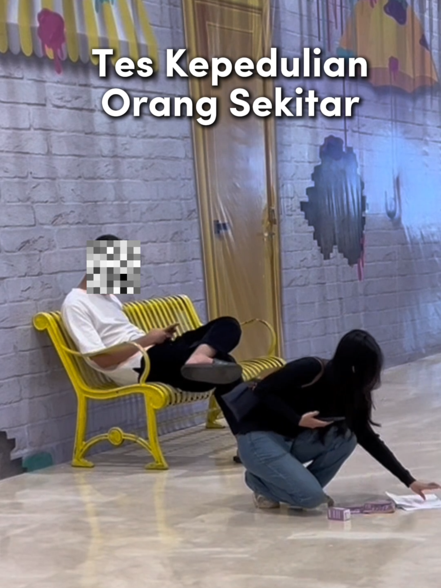 Buat beraktivitas di luar rumah, jangan lupa pakai sunscreen ya! Kayak Hydra Moiscreen yang siap lindungin kulit kamu dari Sinar UV 🌤️ #dorskin #socialexperiment #publicinterview #publicchallenge #streetinterview #challenge #interview #sunscreen #sunscreenviral #sunscreenreview
