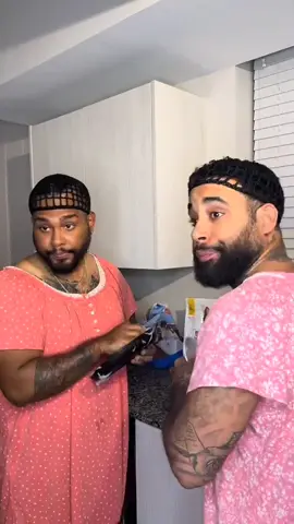 La Mamá de Papotico y El Lider