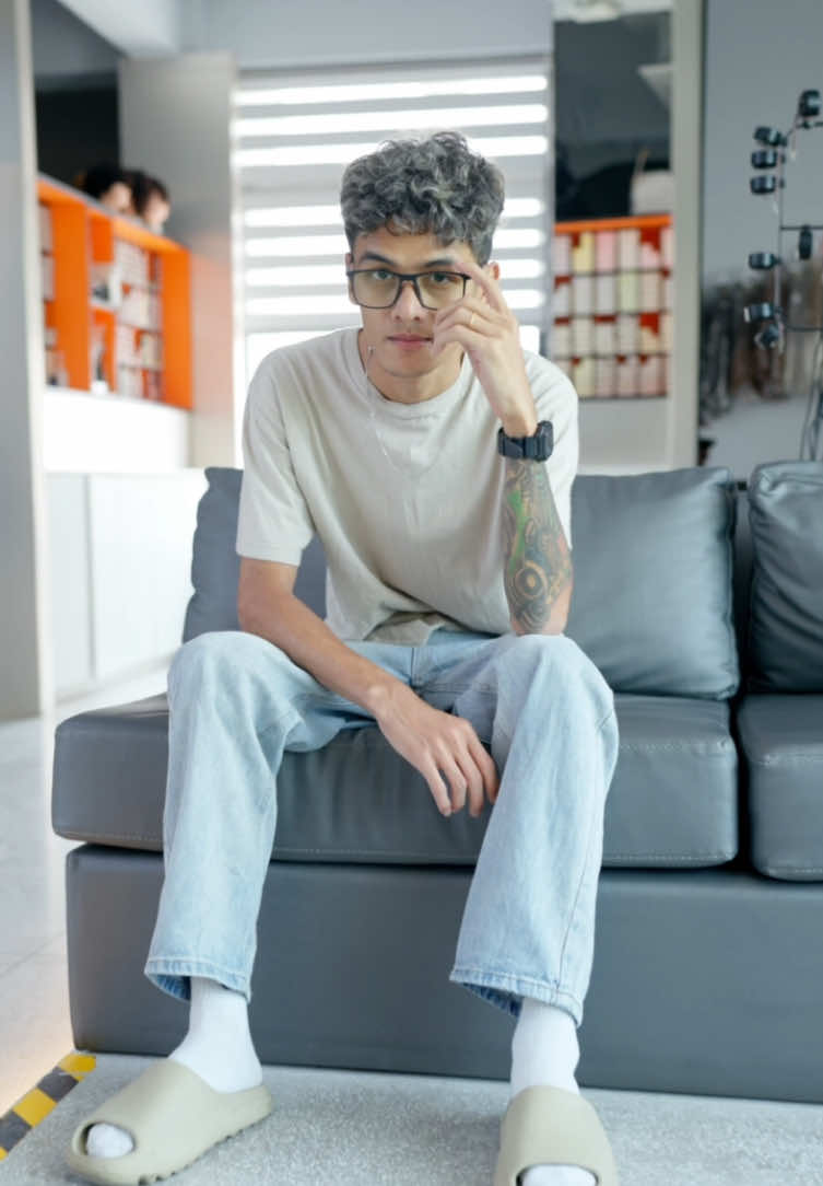 ⛅ #fyp  #foryoupage  #foryou  #myanmartiktok🇲🇲🇲🇲  #trending  #haircut 