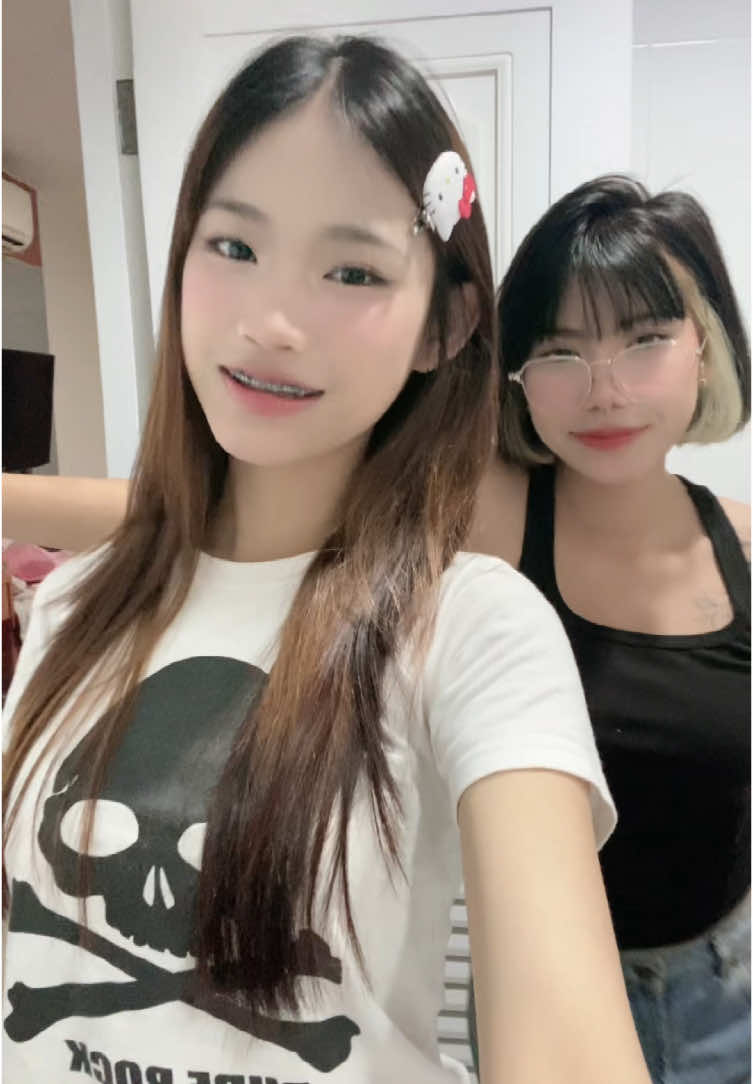 น้องใบพลูแจ้งเกิด #ใบพลูจะกินไก่ #พ่อหนูชื่อไก่อย่าล้อนะคะ @20jn #ใบพลูรักพ่อ