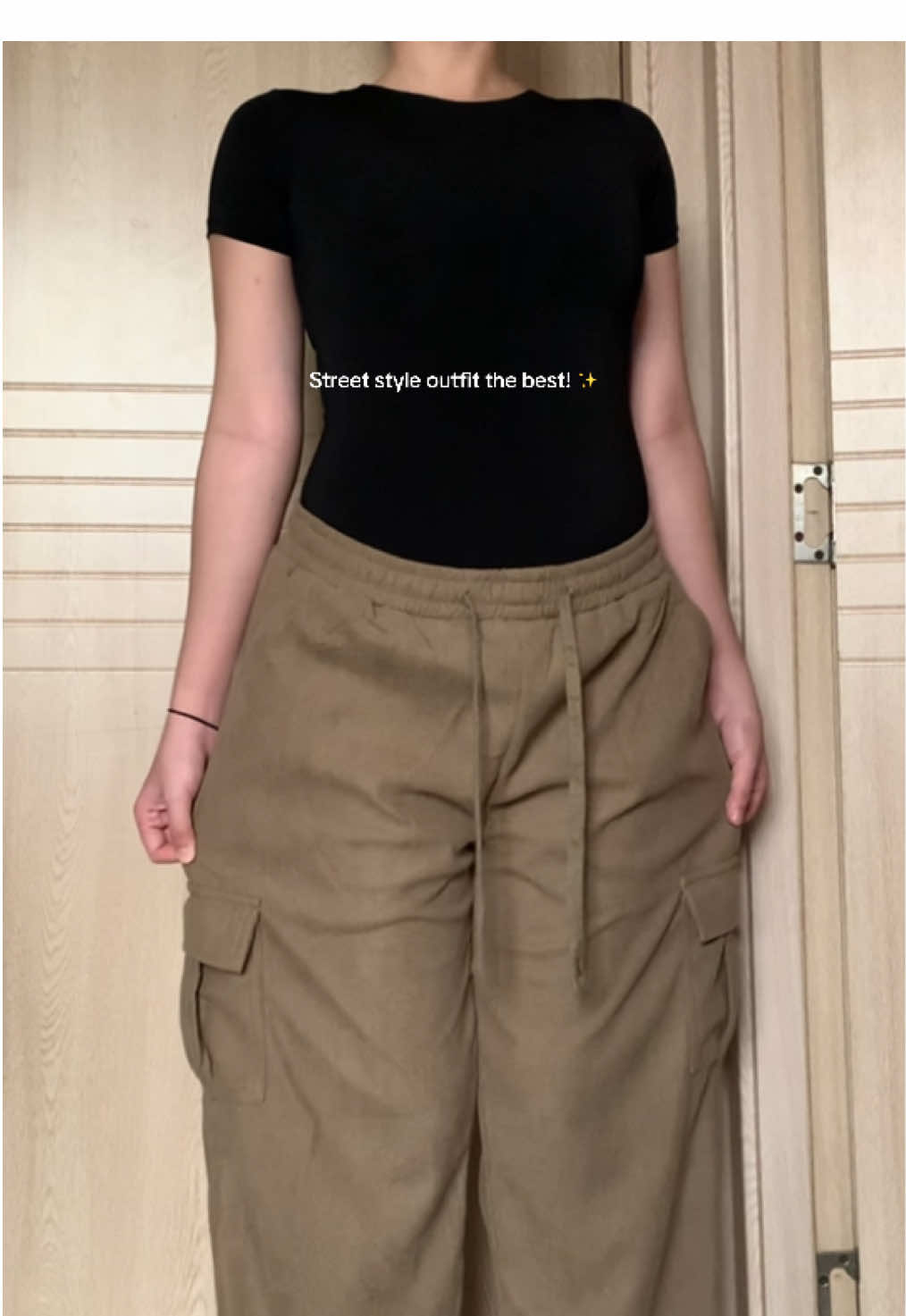Ain’t ur ordinary cargo pants! cos it’s corduroy! 🔥 unisex siya so fits for men & women 🙈✨ #Cargopants #corduroypants #corduroycargopants #baggypants #baggyoutfit #streetoutfit #baggyclothes #cargopantsoufit #TikTokFashion #tiktokhaul #tiktokbudol #musthave #bestpurchase #bestpants #womenpants #menpants #unisexpants #fyp #foryou #highwaistpants 