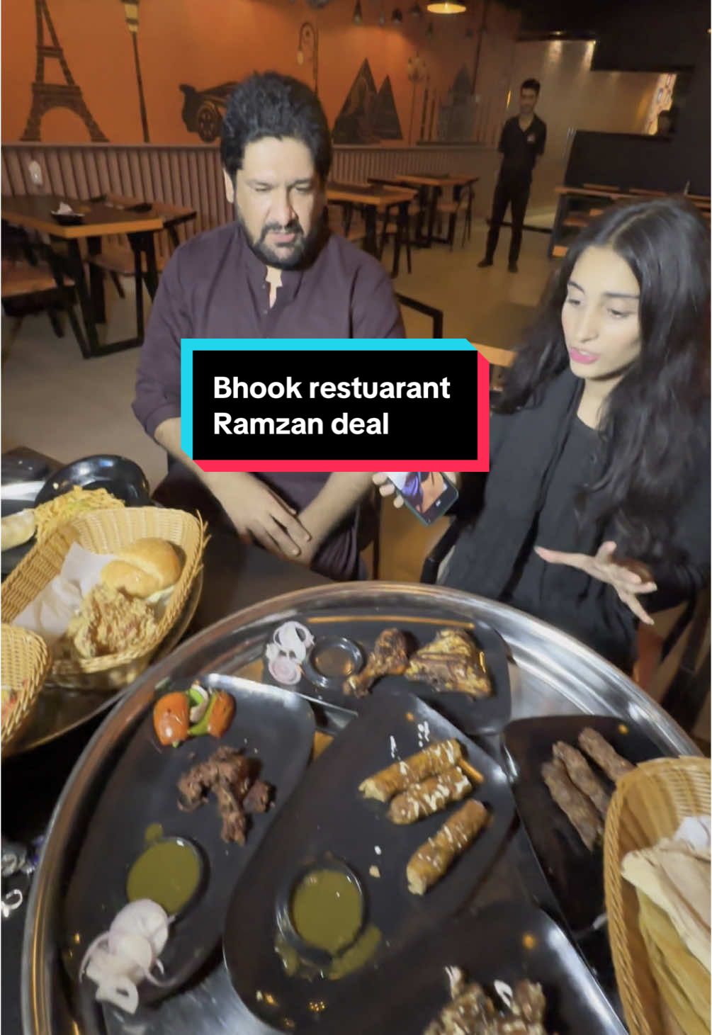 Bhook restaurant Ramzan deal 😱 #bhook #restaurant #ramzandeals #ramzan2025 #karachi #foryoupageoodchallenge #challenge #money #typage #typviral #moneychallenge #reel #food #dinner #Foodie #whitekarahi #karachi #streetfood #reelsinstagram #foodgasm #foodstagram #pizunfrezemyaccount