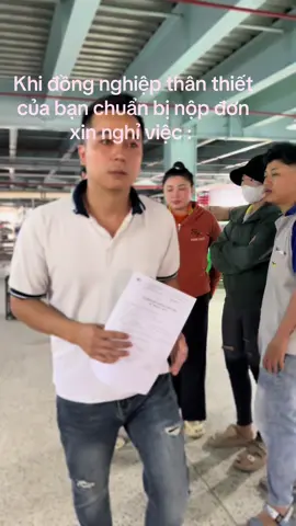 Khi đồng nghiệp thân thiết của bạn chuẩn bị nộp đơn thôi việc . #đờicôngnhân #shy 