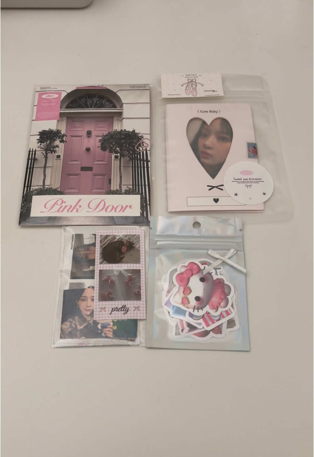 ﾒﾙｶﾘ梱包📦ˊˎ˗ リピーターさん❕お値段高めだったので少しおまけ多めに…🤍 #pwm #packing #packingasmr #梱包 #梱包動画 #打包 #手元動画 #nzj #newjeans #トレカ #トレカ梱包