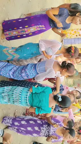 #ရွာအလှူမှာပျော်နေကြတဲ့ညီမလေးများ😘😘😘😘😘😘😘 