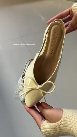 #kittenheels #sandals #ribbon #pointeshoes #heels  —-@Criza Shoes 
