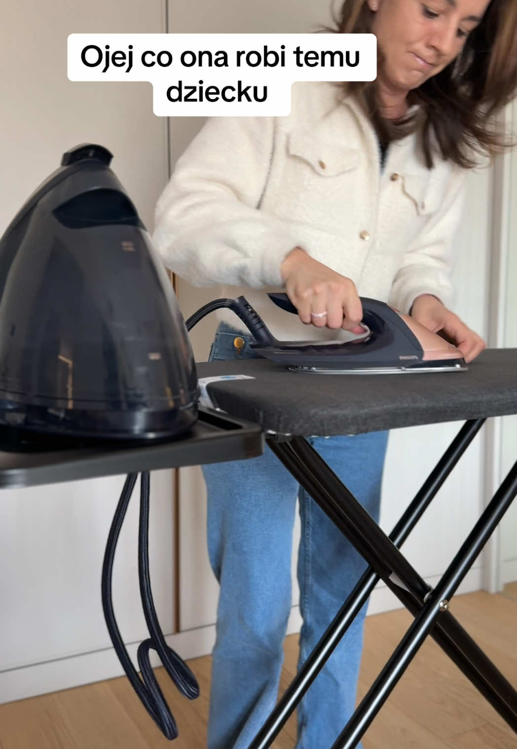 kiedy dzieło mojego dziecka  pogięło się w drodze z przedszkola do domu 😅  #humor #smieszne #mamaisyn 