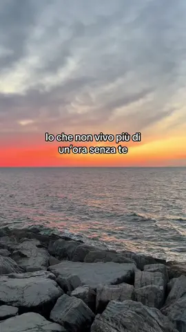 ❤️‍🩹🌅                                                  #perteeee #mare #tramonti #estate 