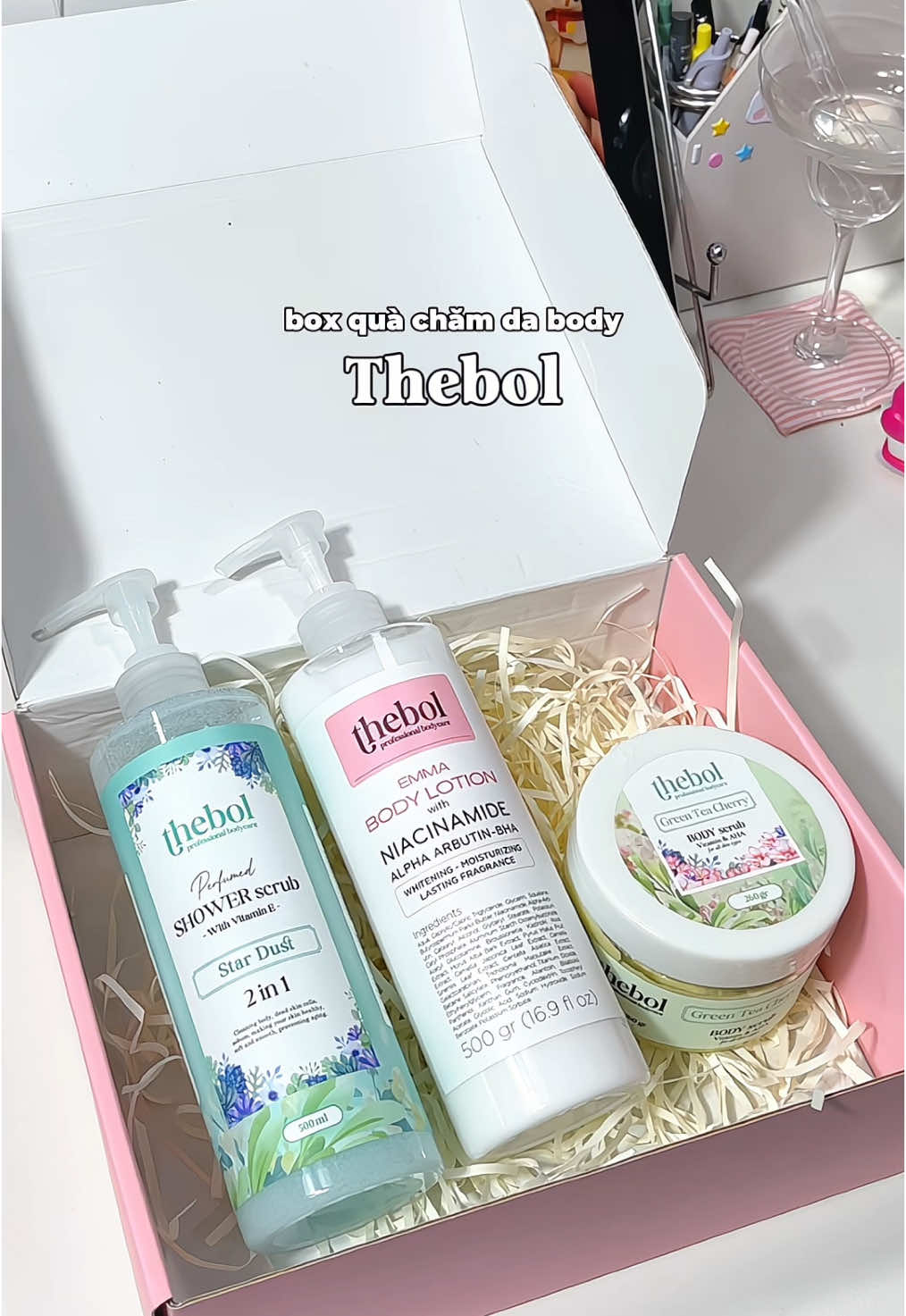 hộp quà chăm da body nhà THEBOL siu thơm , rất phù hợp làm quà cho người yêu lun á 👩🏻‍❤️‍💋‍👨🏻🛁🫧#thebol #chamdabody #reviewlamdep #suatamthebol #ttbc #unboxing #goclamdep #suaduongthe #viral #nghile2009 #ttbcbody #muataitiktok 
