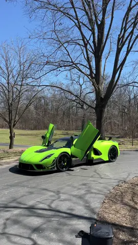 the pinnacle of american engineering. #hennesseyperformance 