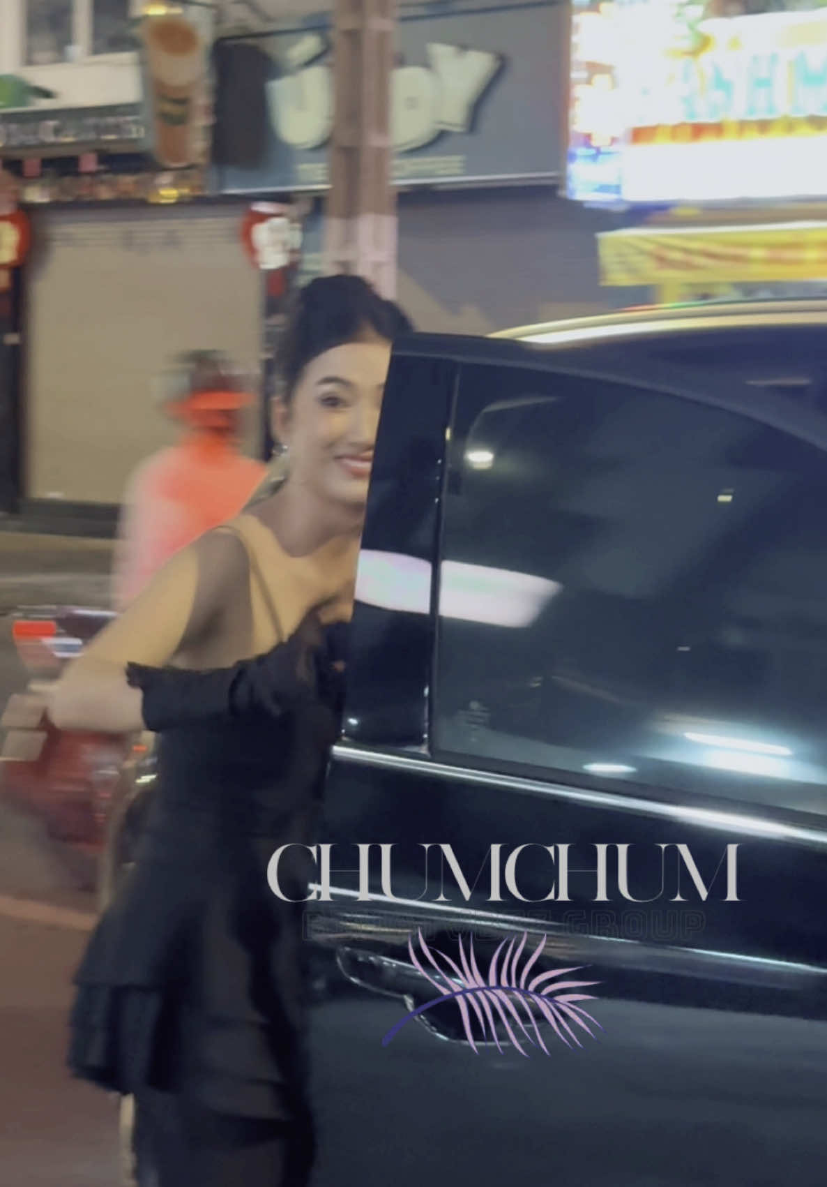 Nữ Hoàng phim xưa - Quỳnh Lam xinh đẹp, slay ra về sau khi xem xong suất chiếu đặc biệt của phim Âm Dương Lộ #chumchum #bimatvbiz #thegioimodels #globalEM #tiktokgiaitri #Lattungvbiz #amduonglo #amduonglobychumchum #quynhlam 