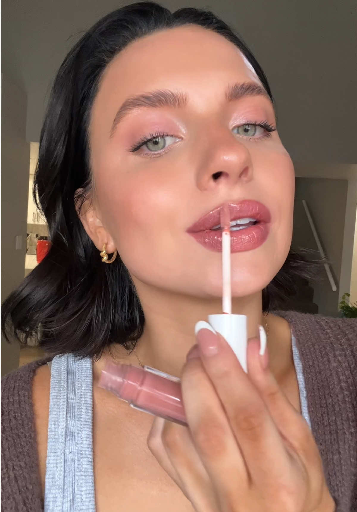 The lip stain that never fails me 👏👏😻 #springtok #tiktokshopspringglowup #tiktokshopcreatorpicks #ttslevelup #restock #tiktokshoprestock #lipstain #lipstayn #liplinerstain #liplinerstayn #peelofflipstain #peelofflipstayn #peelofflipstain #virallipstain #sacheubeauty #sacheubeautylipstain 