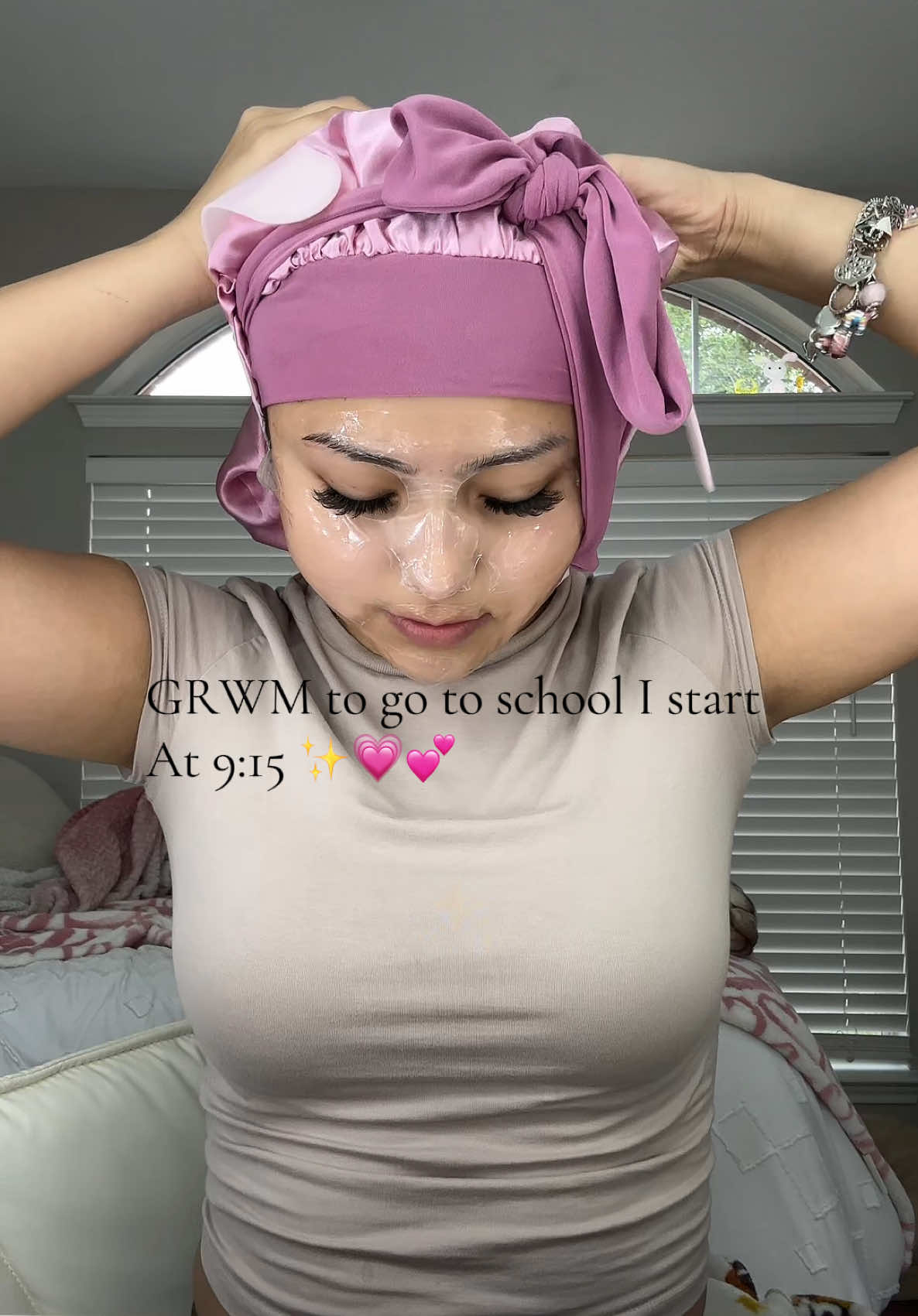 someone get me a time machine to end the day already LMAO #fyp#foryoupage#grwm#SCHOOLGRWM#geniegrwm#xyzbca #parati #bonnet #relatable #makeup#vanity#girls 