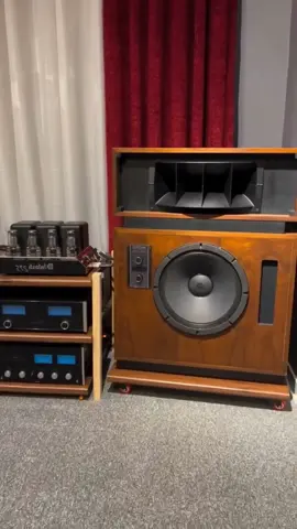 Big John #hiend #hifi #audiophile #stereo #vinyl #speaker #big #mcintosh 