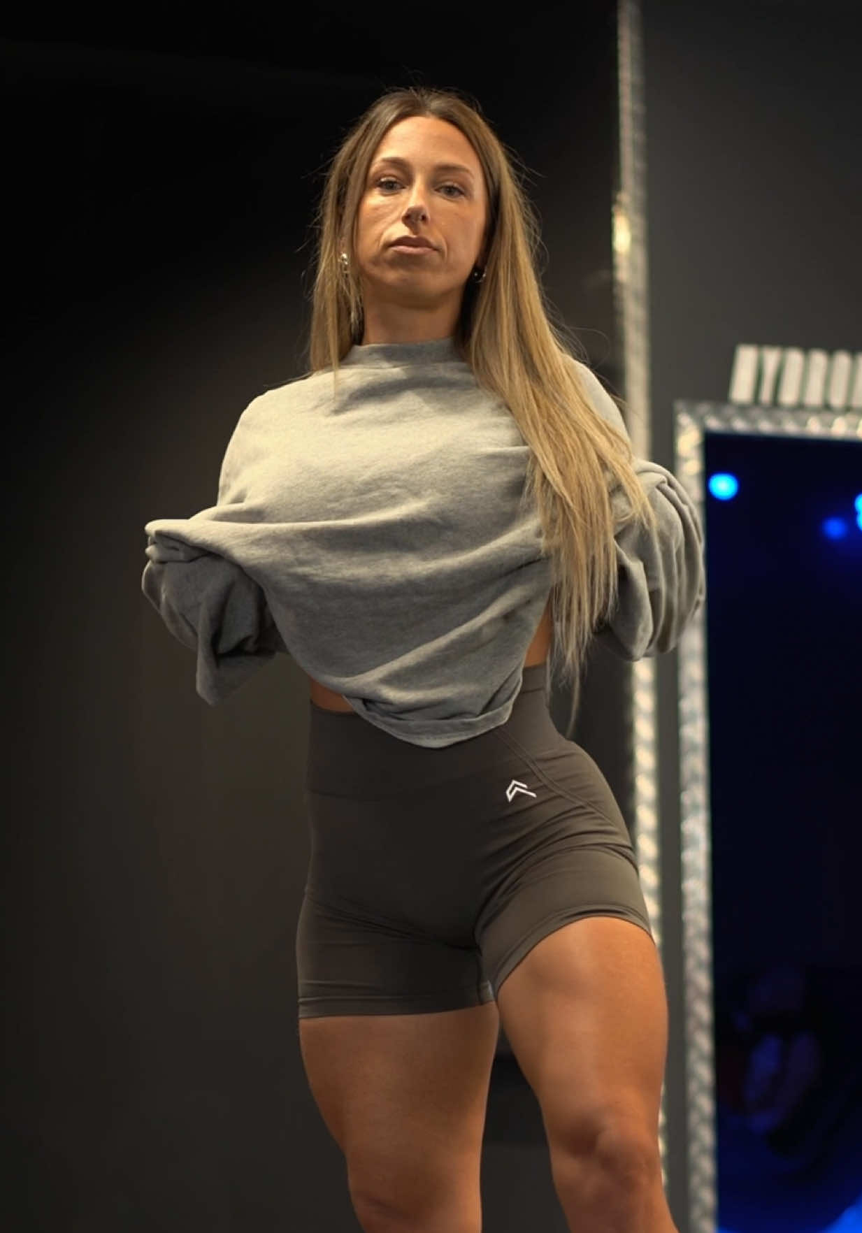 J’espère avoir été assez claire dans mes explications 😅 Le temps de progression dépend de chaque personne, le principal c’est de ne jamais se reposer sur ses acquis et de toujours garder un mouvement propre quoi qu’il arrive !  #GymTok #gymrat 
